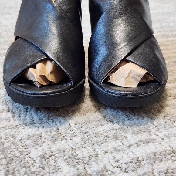 Donald J Pliner womens Marti  black cross strap leather wedge sandals black sz 7 - Picture 3 of 12